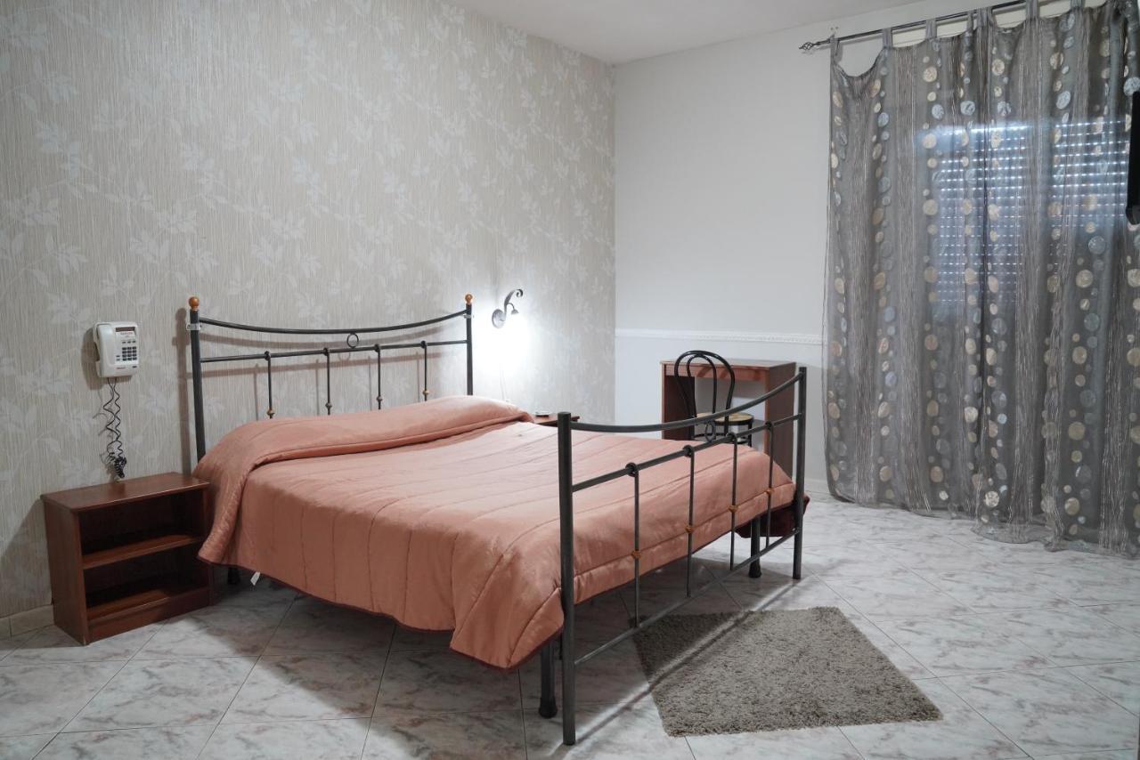 Hotel Stefany لاغو باتريا المظهر الخارجي الصورة