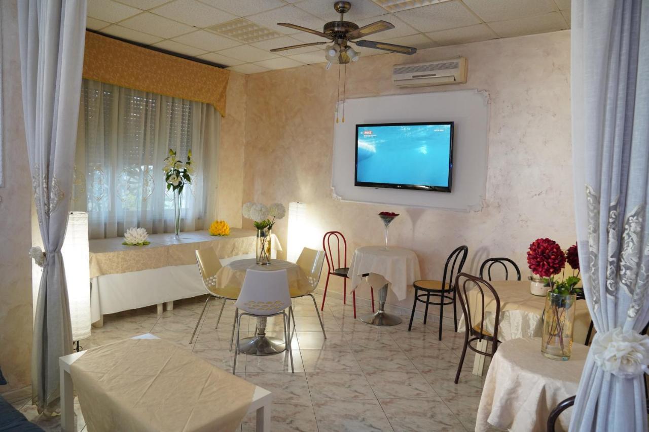 Hotel Stefany لاغو باتريا المظهر الخارجي الصورة