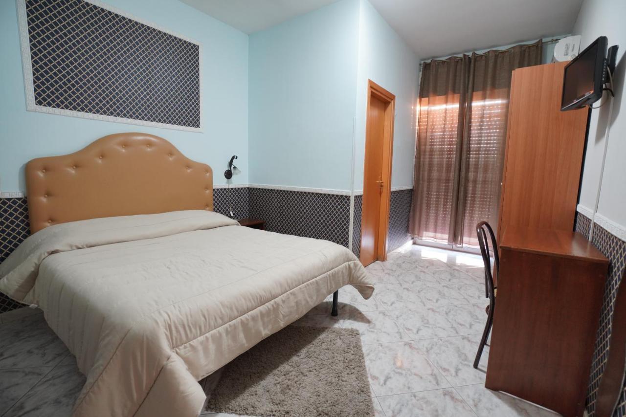 Hotel Stefany لاغو باتريا المظهر الخارجي الصورة