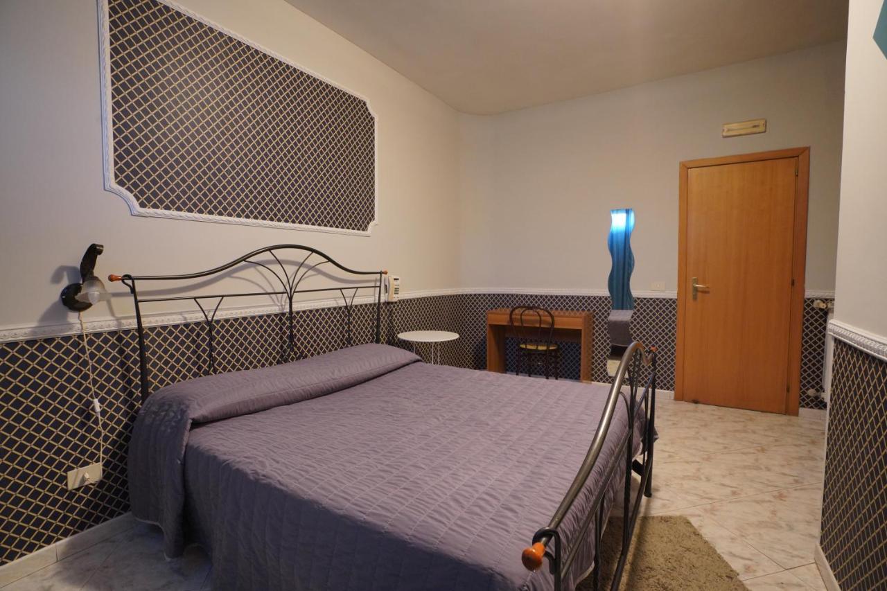 Hotel Stefany لاغو باتريا المظهر الخارجي الصورة